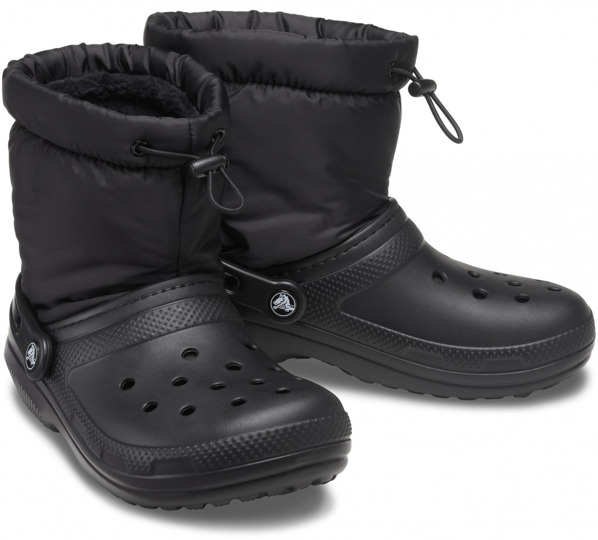 V teple a v suchu se zimními botami Crocs Classic Lined Neo Puff Boot!