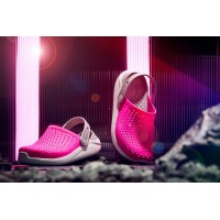 Chlapecké, dívčí a dámské pantofle (nazouváky) Crocs LiteRide Clog Juniors - Electric Pink/White [2]