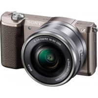 Sony A5100L, 16-50mm, 24,3Mpix, hnědý
