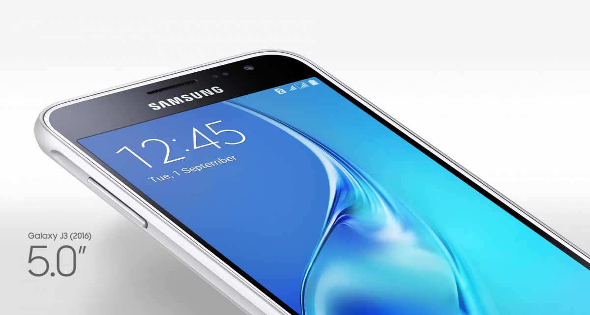 Mobilní telefon Samsung Galaxy J3 (2016) v novém vylepšeném designu