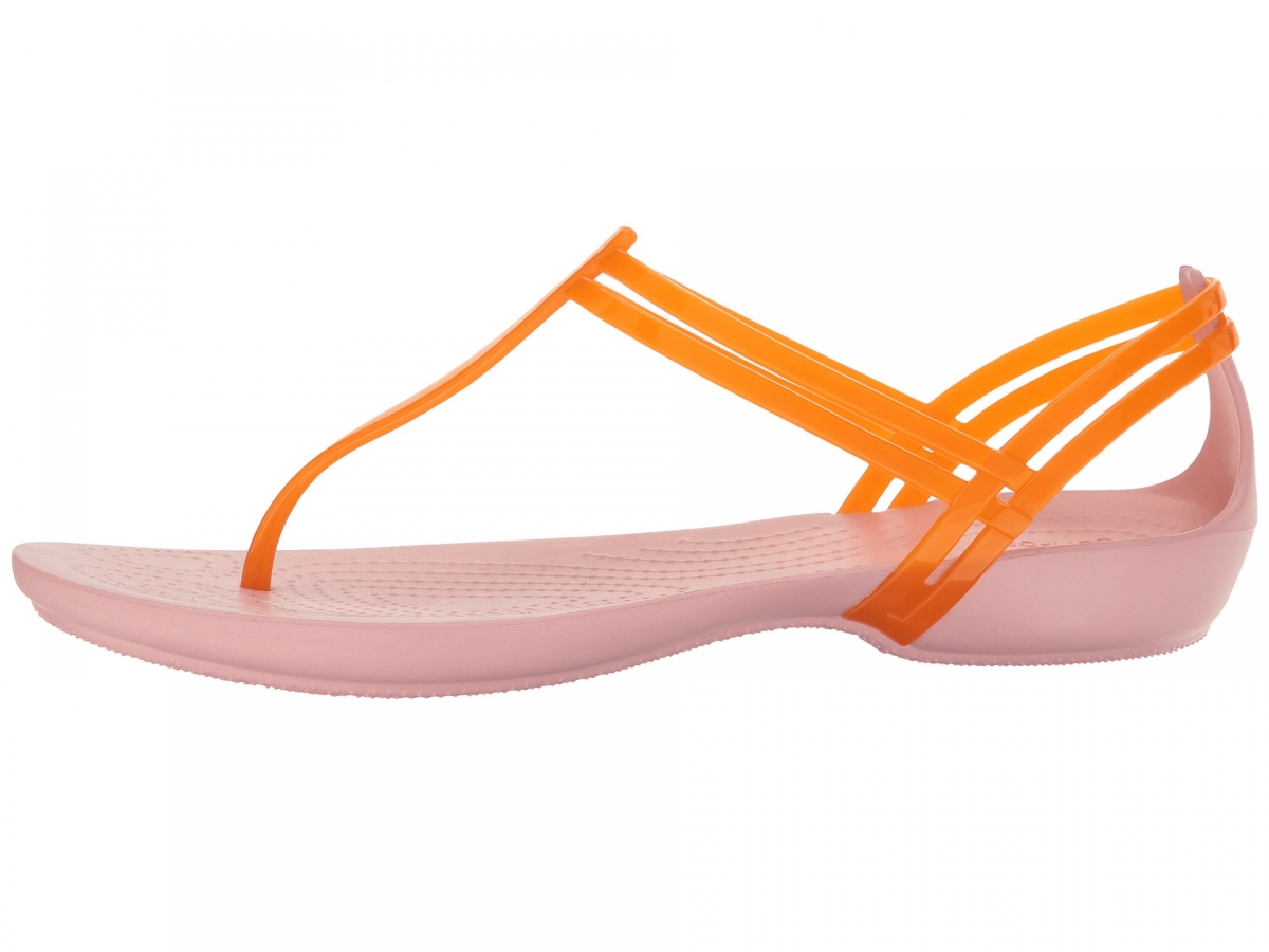 Vstupte do léta s elegancí Crocs Isabella T-strap Sandal