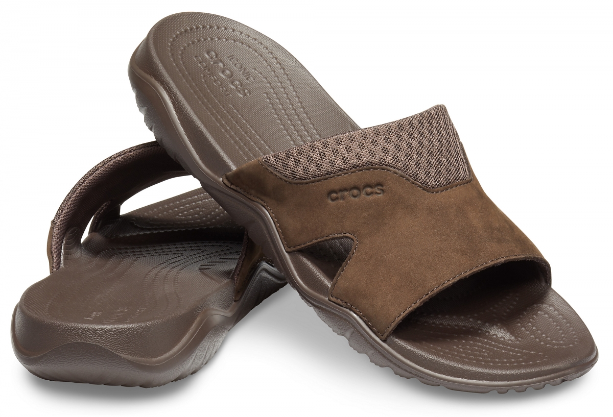 Atletické, dobrodružné a amabiciózní pánské pantofle Crocs Swiftwater Leather Slide