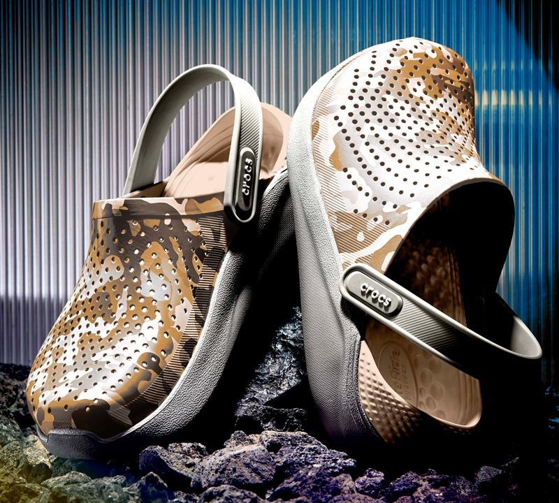 Pantofle Crocs LiteRide Printed Camo se snadnou údržbou